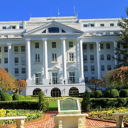 The Greenbrier Hotel White Sulphur Springs Exterior photo